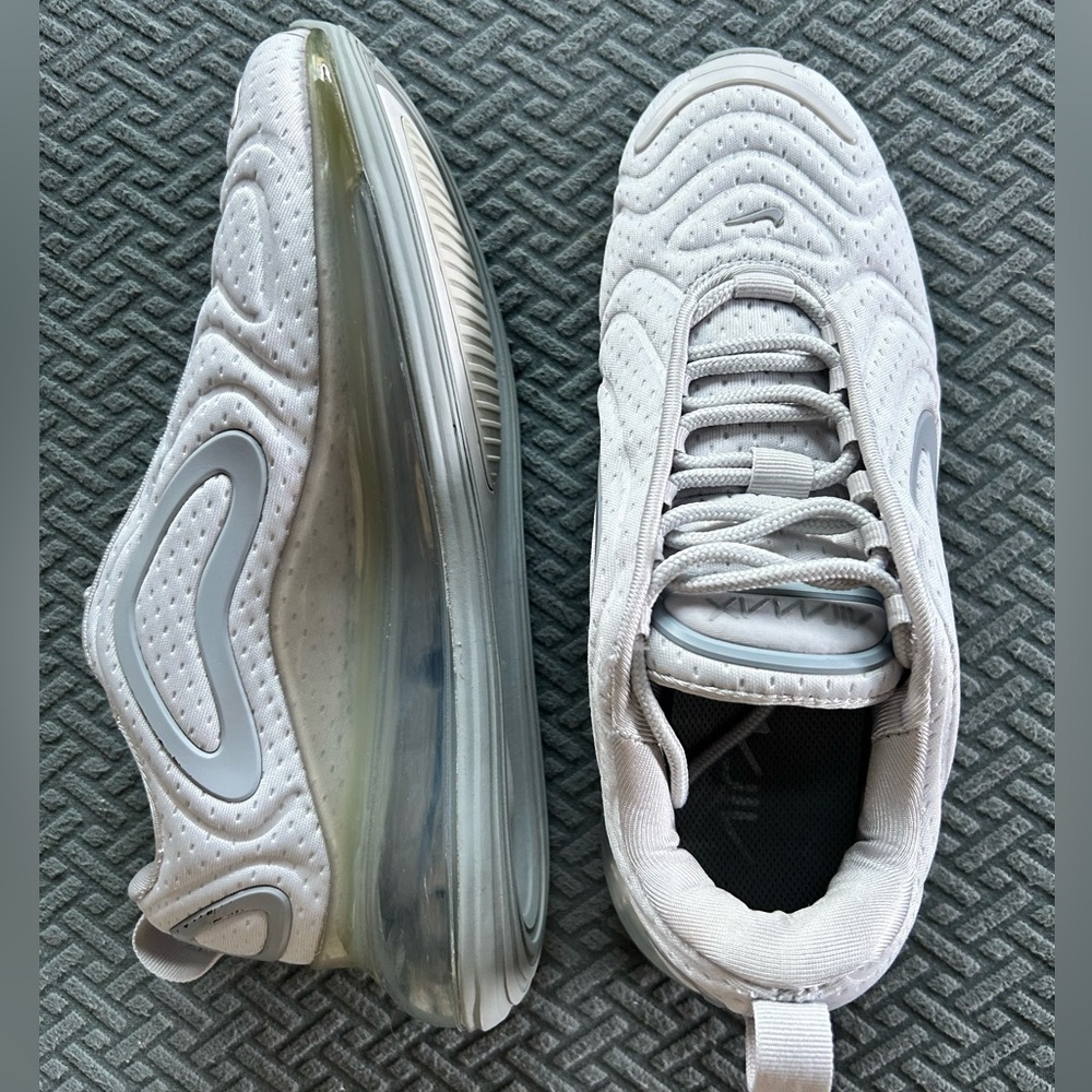 Nike Air Max 720 Vast Wolf Grey Women’s Size 7.5 - Picture 3 of 9